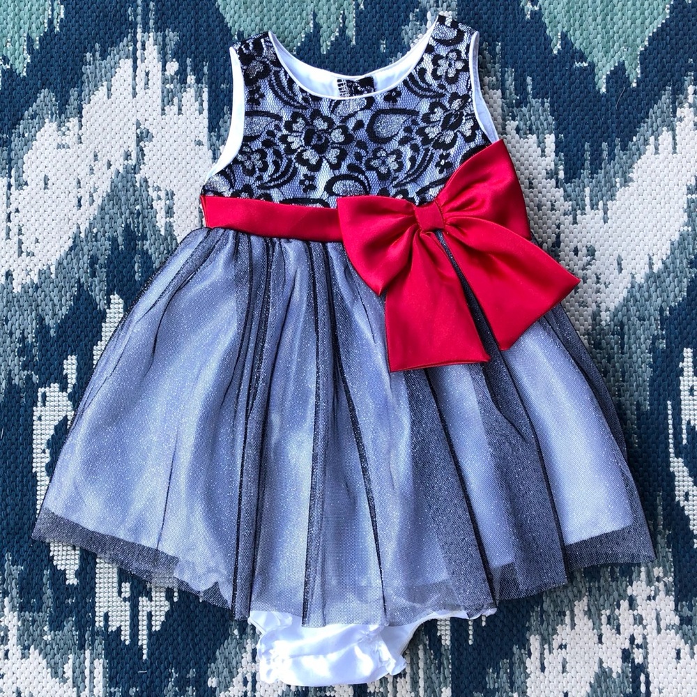 Holiday Special Occasion Dress Girls 9-12M EUC🎄❤️